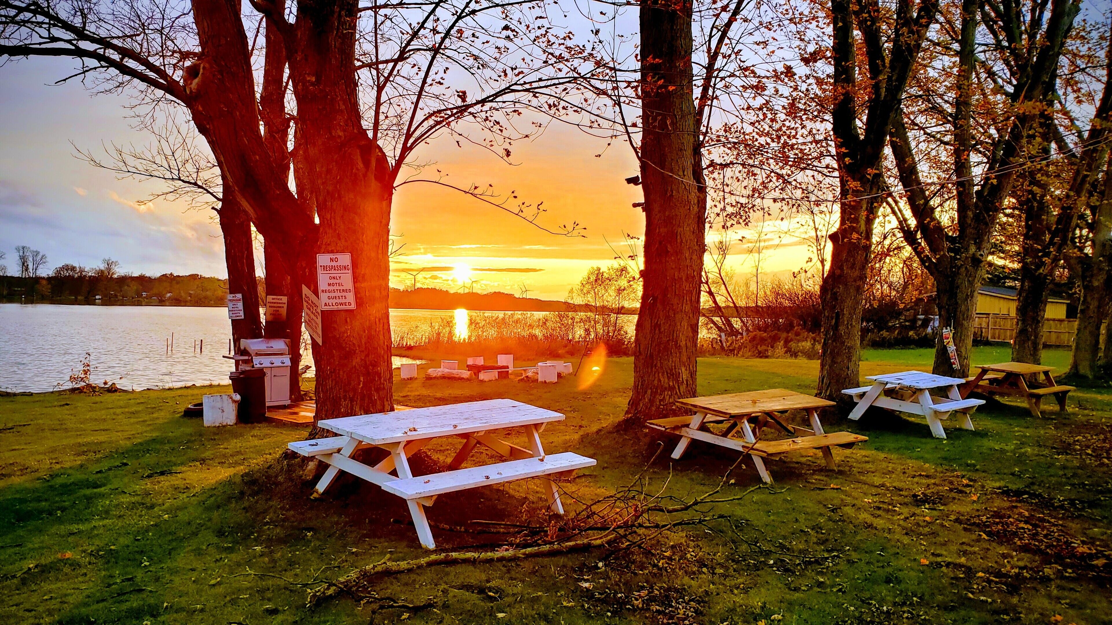 Riverview Motel in Hamilton, Canada