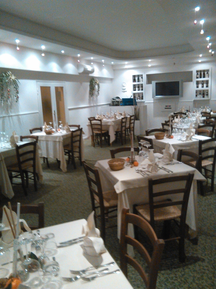 Hotel Milano Marina Di Pietrasanta Hotel Milano Marina Di Pietrasanta