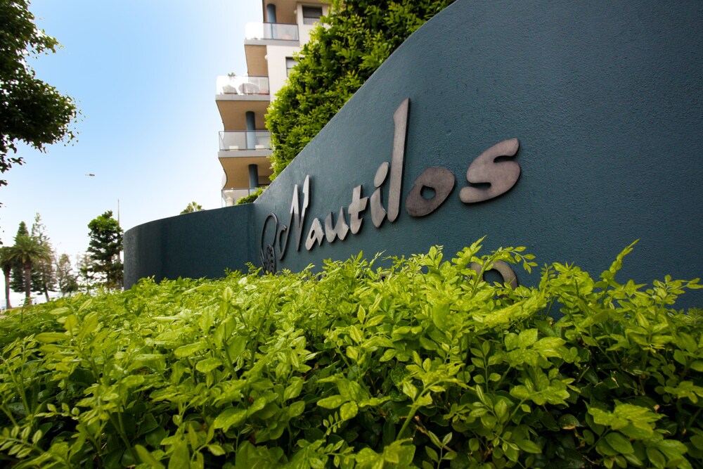 Nautilos Apartments