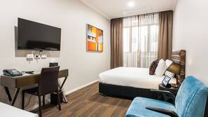 Premium bedding, in-room safe, desk, blackout curtains