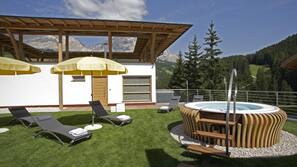 Bain à remous extérieur