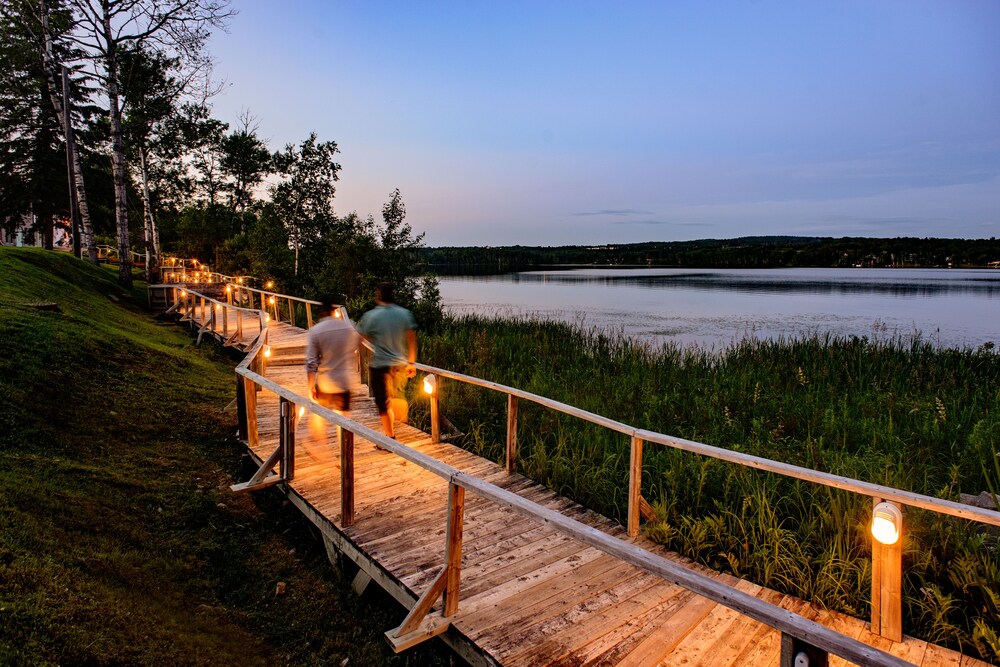 Ermitage SaintAntoine, LacBouchette 61 Room Prices & Reviews