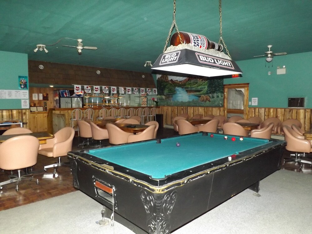 IDA'S MOTEL & RESTAURANT in Beaver Creek | Best Rates & Deals on Orbitz