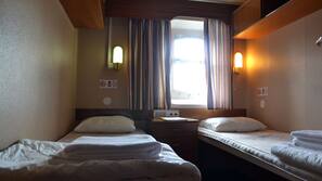 Free WiFi, linens