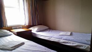 Free WiFi, linens