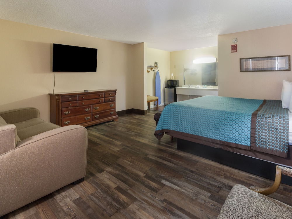 Mountain Vista Inn & Suites in Pigeon Best Rates & Deals on Orbitz