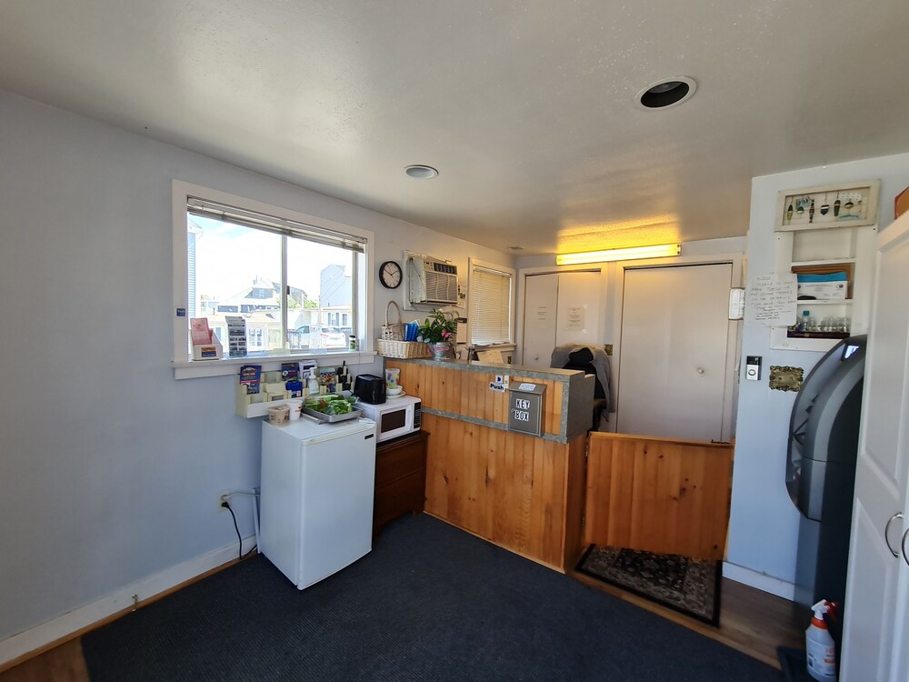 Flagship Motor Court in Hampton Best Rates & Deals on Orbitz