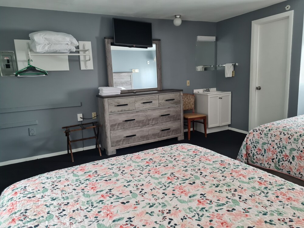 Flagship Motor Court in Hampton Best Rates & Deals on Orbitz