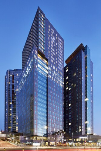 Lotte Outlets Seoul Station Branch Hotels Find Four Points By Sheraton Seoul Namsan