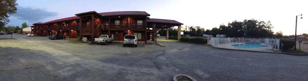 Log Cabin Inn Mobile 2019 Hotel Prices Expedia Co Uk