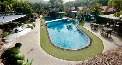 Momento Resort