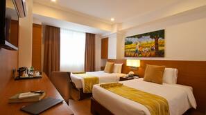 Minibar, in-room safe, desk, iron/ironing board
