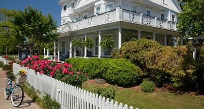 White Doe Inn