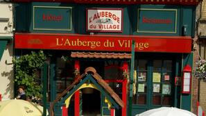 Entrée de l’établissement