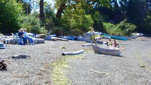 Beach nearby, beach towels