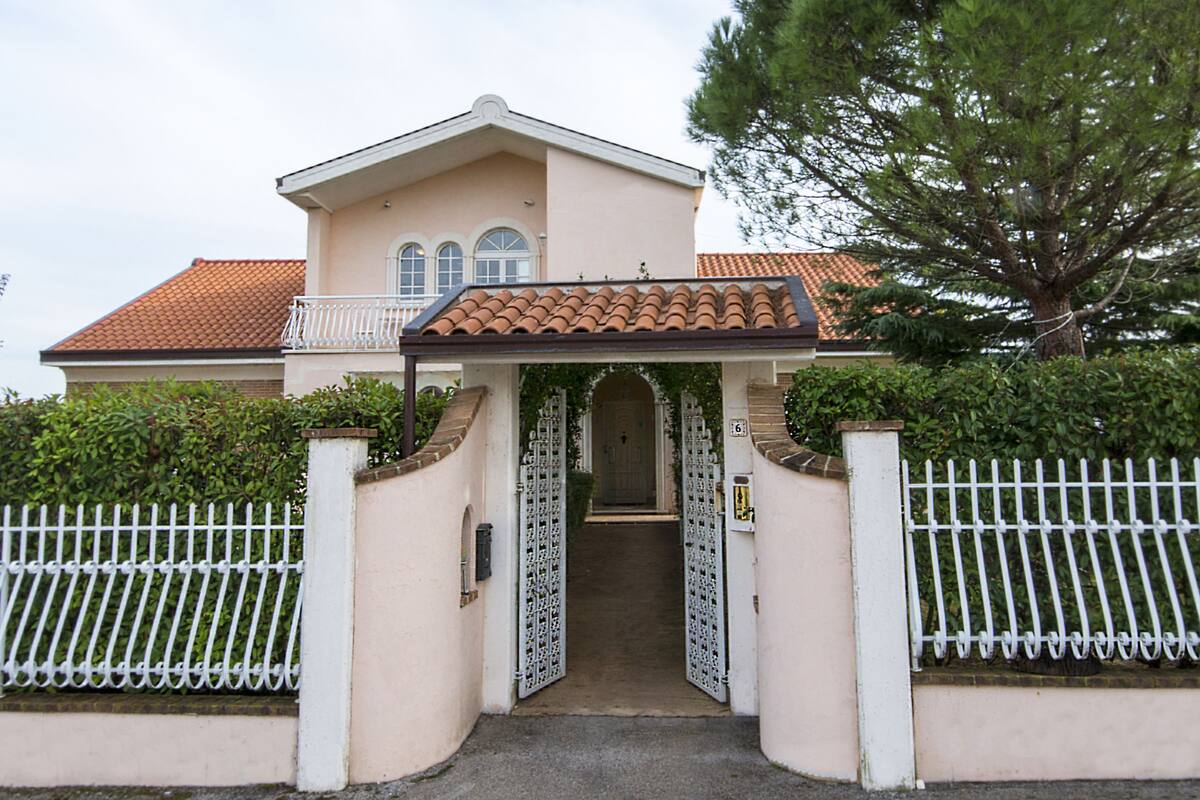 B B Macerata Macerata Italia Expedia It