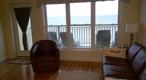 Great Place to stay Sea Spray Condos near Hampton 