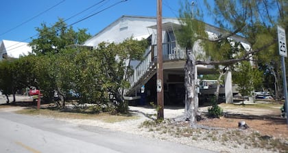 Ed & Ellen's Lodging Big Pine Key