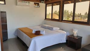 In-room safe, desk, free WiFi