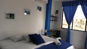 In-room safe, desk, free WiFi