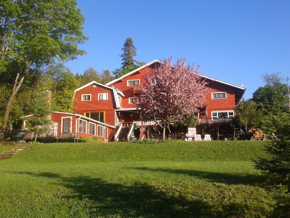 Auberge Parkers Lodge in Val-David, Canada