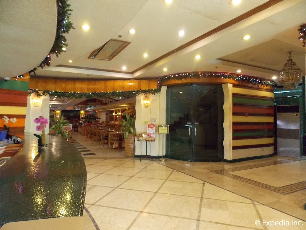 Photo - Holiday Plaza Hotel - Cebu