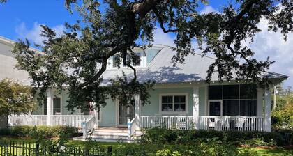 Bay Town Inn