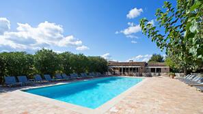 Seasonal outdoor pool