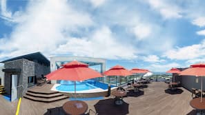 Seasonal outdoor pool