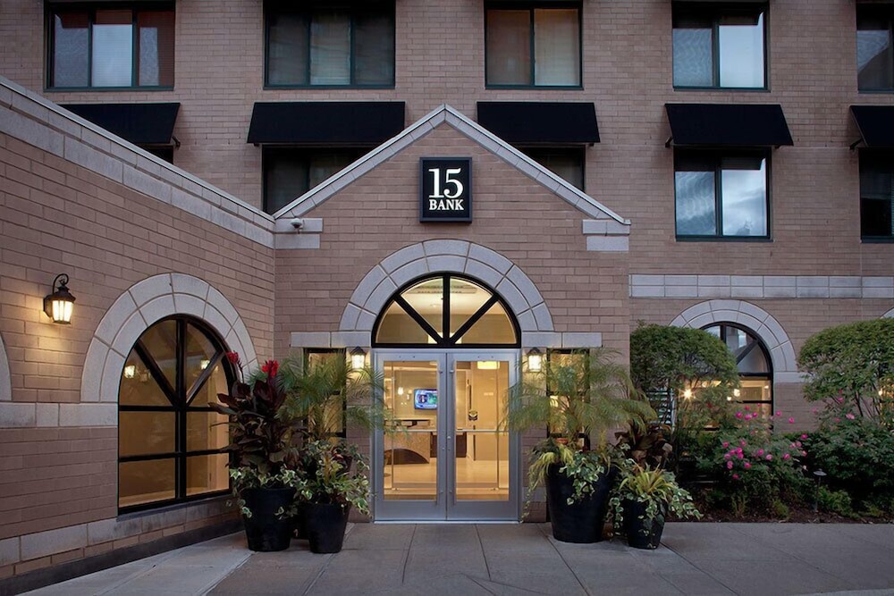 Furnished Quarters Bank Street Commons in White Plains, United States