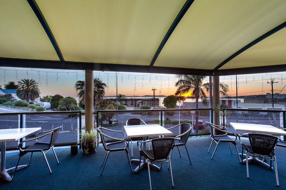 Adventure Backpackers Port Lincoln