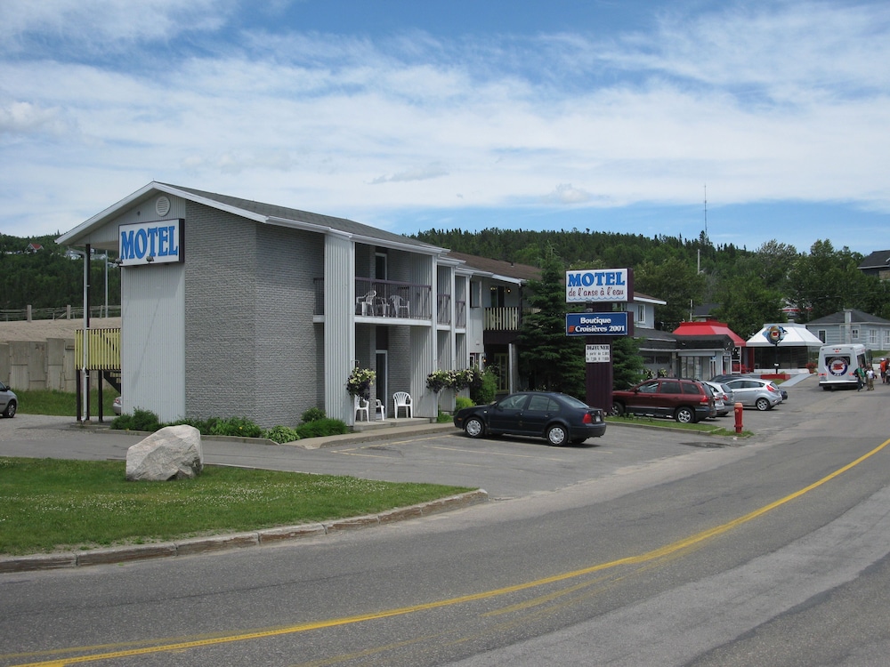 Motel De L Anse à L Eau