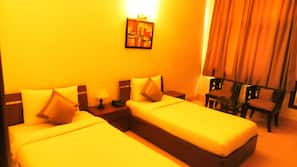 Premium bedding, down duvet, in-room safe, desk