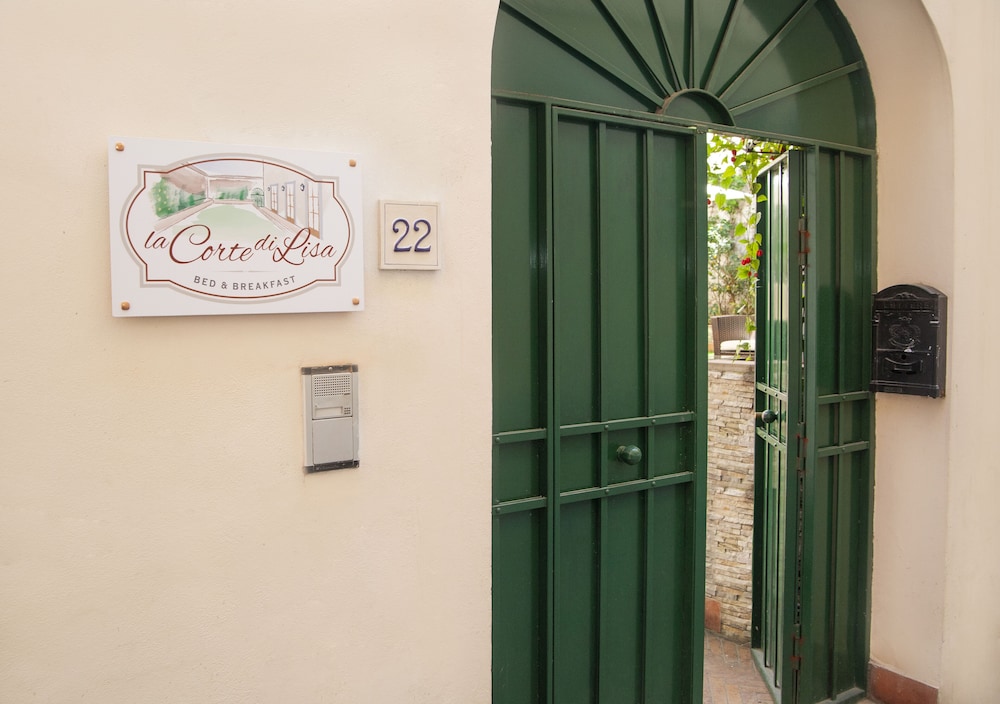 Photo - La Corte di Lisa - self check in