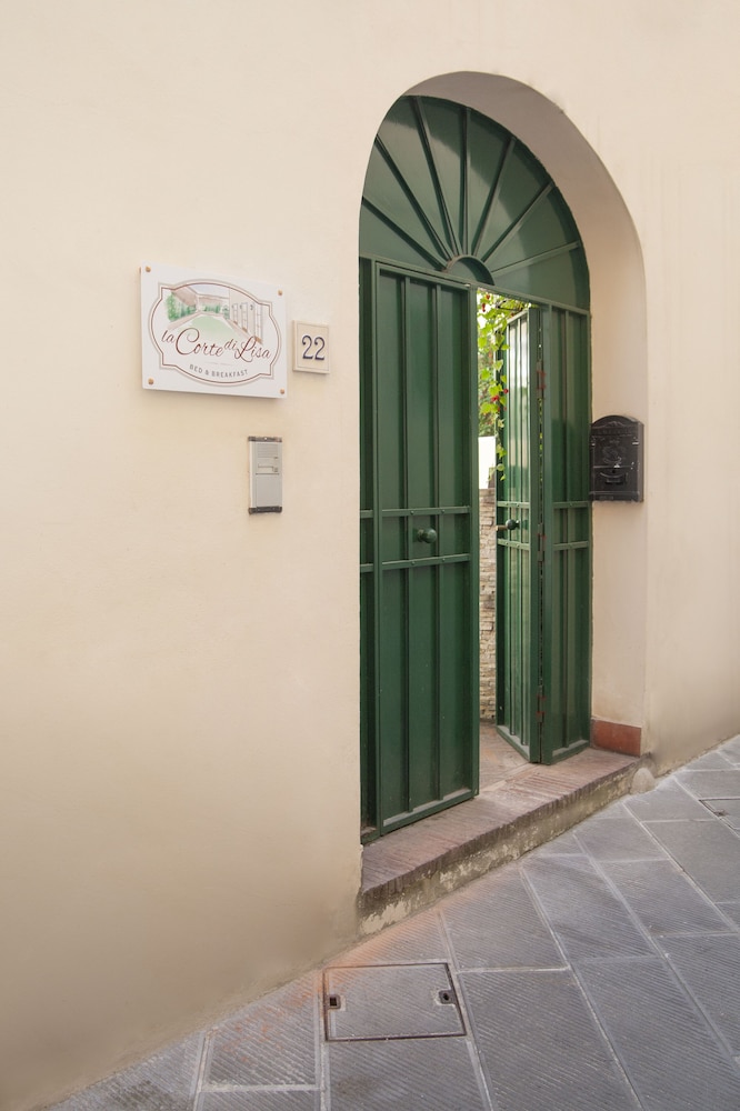 Photo - La Corte di Lisa - self check in