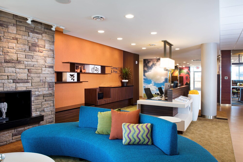 Lobby, Fairfield Inn & Suites Rochester Mayo Clinic Area/St. Marys