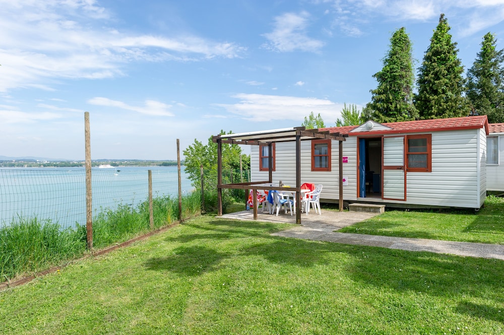 Villaggio Turistico - Camping San Benedetto in Peschiera del Garda, Italy