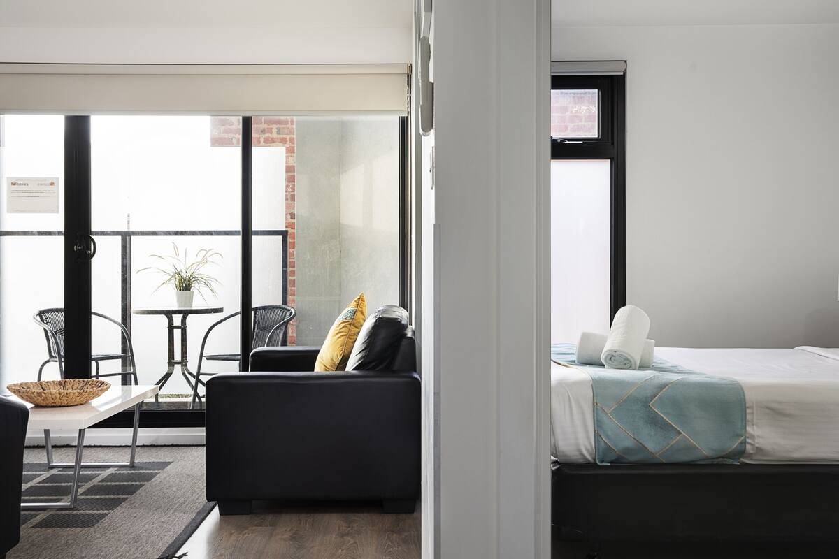 Rnr Serviced Apartments North Melbourne In Melbourne Expedia