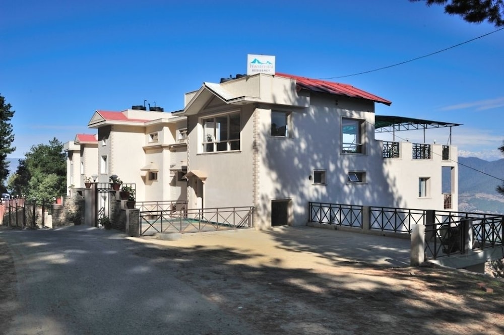Woodsvilla Residency in Rānīkhet, India