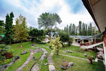 Khao Yai Garden Lodge Reviews Photos Rates Ebookerscom - 
