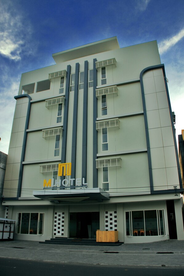 Book M Hotel in Mataram