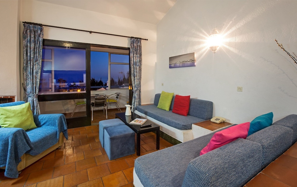 Photo - Apartamentos Azul Mar