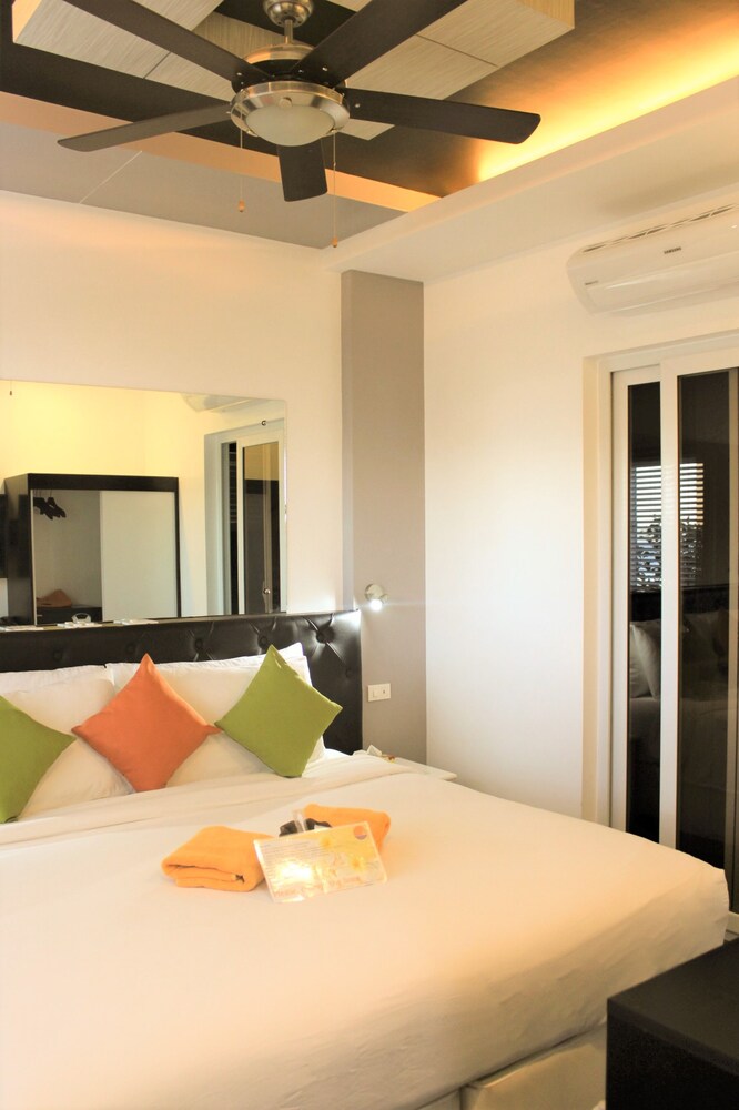 Lalaguna Villas Luxury Dive Resort & Spa in Puerto Galera Best Rates