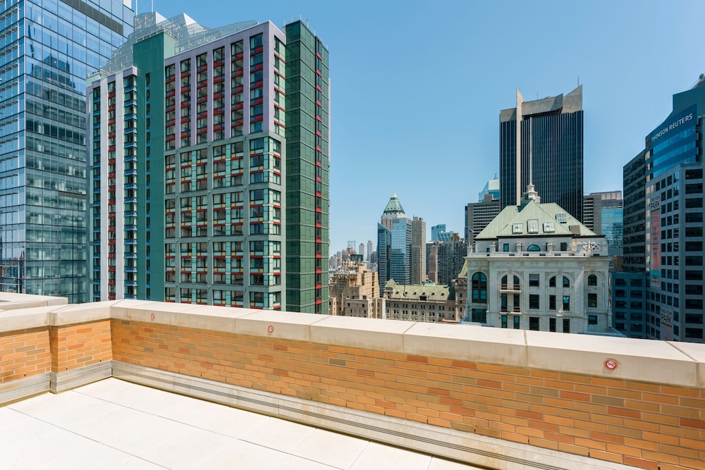 Hampton Inn Manhattan/Times Square Central, New York 169 Room Prices