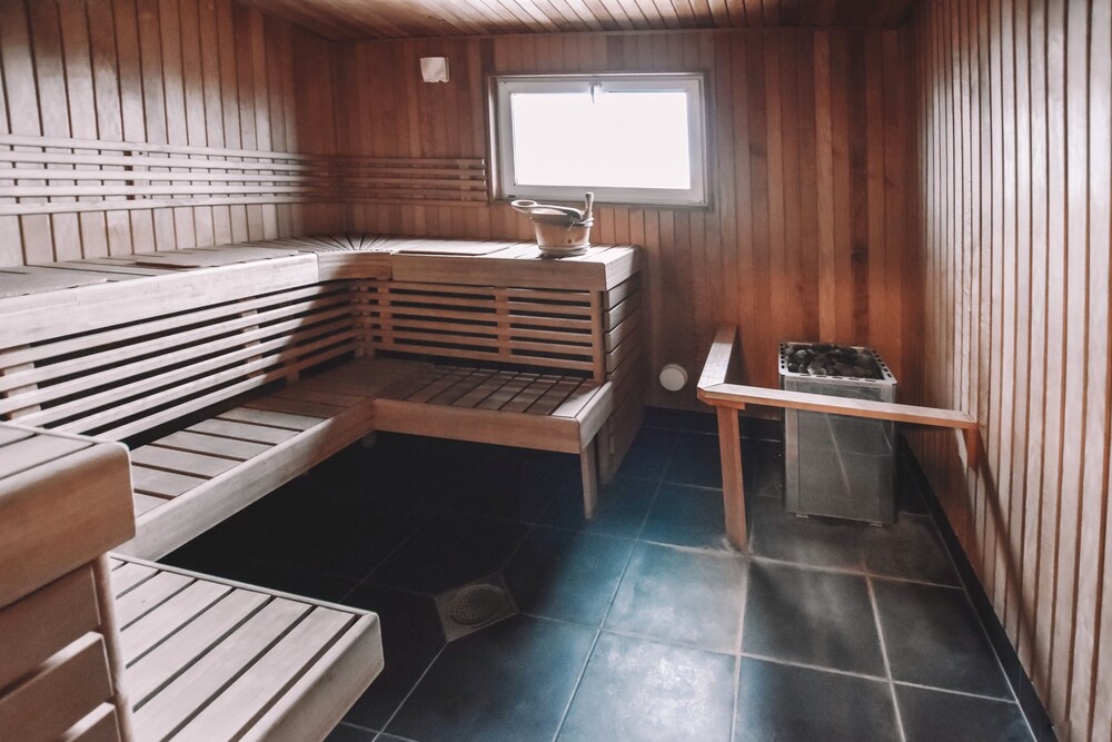 Abisko Guesthouse  & Activities