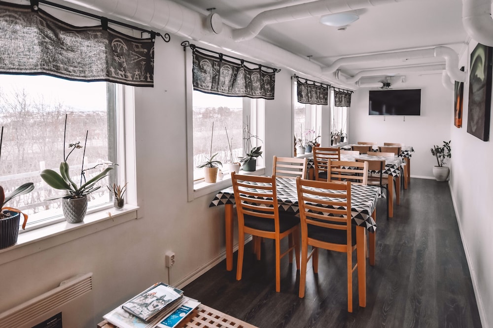 Abisko Guesthouse  & Activities