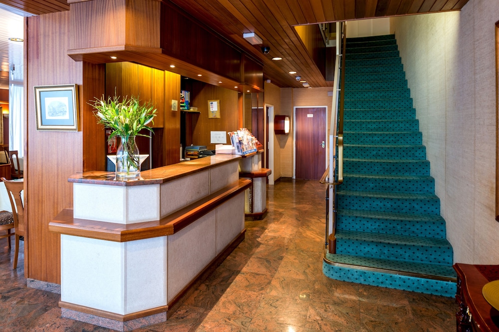 Hotel Churchill 2018 Room Prices 90 Deals Reviews Expedia Hotel Entrance Featured Image Interior