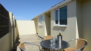 Desk, iron/ironing board, free WiFi, linens