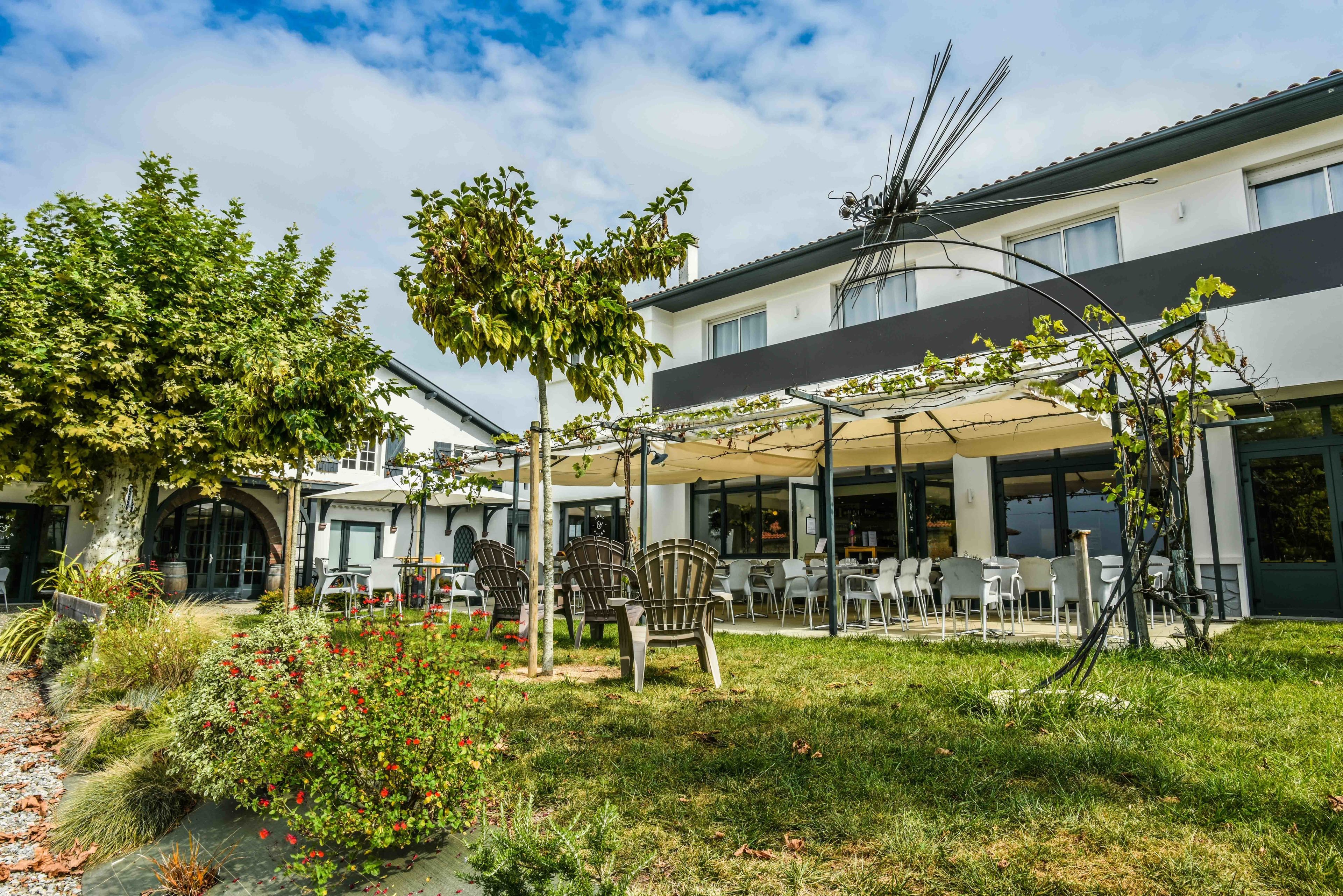 Hotel Gnac E Pause in Saint-Lon-les-Mines in Saint Lon les Mines, France