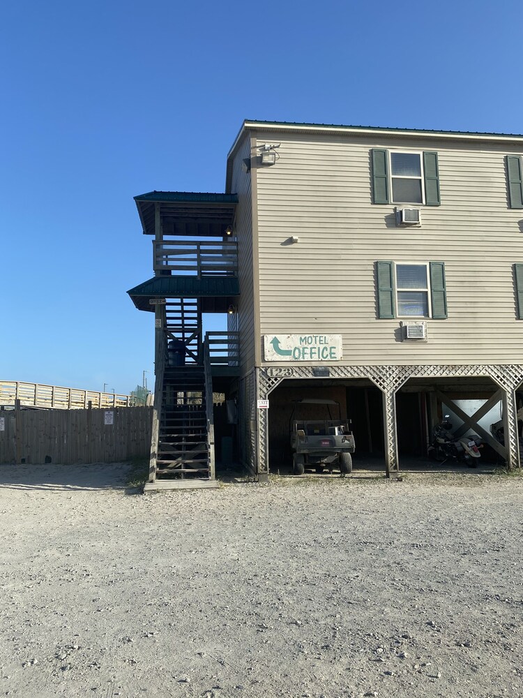 Seaview Pier and Motel in Sneads Ferry Best Rates & Deals on Orbitz